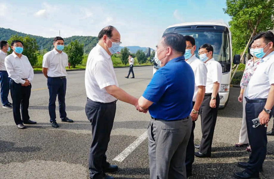 戴維醫(yī)療_省委常委、市委書記彭佳學象山調研蒞臨戴維醫(yī)療：專注主業(yè)，精準聚焦